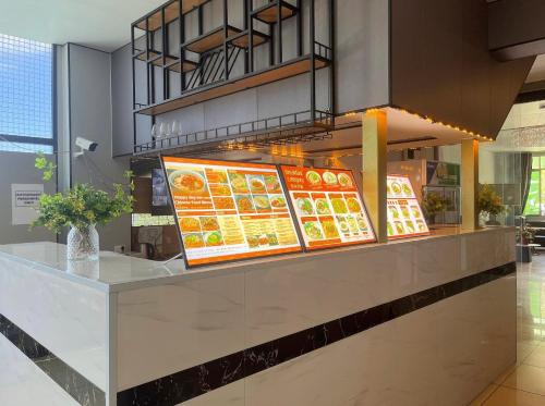 Restauracja, Happy day inn in Honiara