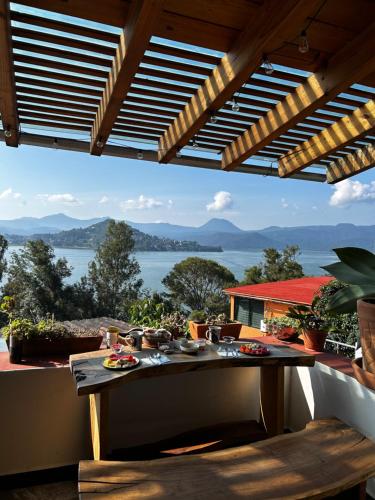 Hospedaje Anturios Valle de Bravo in Valle de Bravo, Mexico