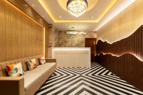 Lobby, PINNACLE Udaipur - Boutique Rooftop Pool Hotel, Near the Lakes in Udaipur