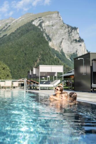 مسبح, Alpen Hotel Post in Au