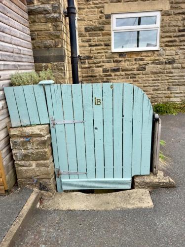 Otter Hollow - a spacious central apartment in Ilkley