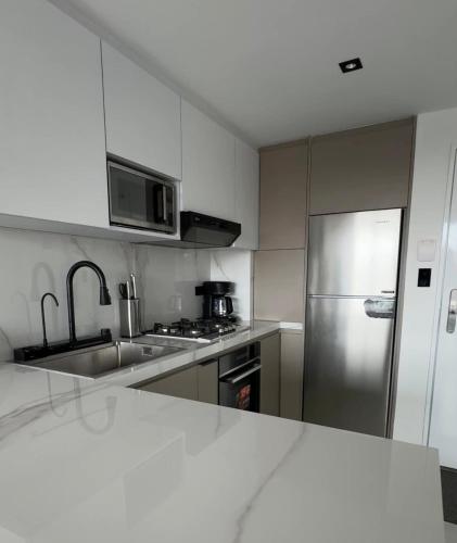 Apartamento Lecheria 2 Hab 2 Banos Terraza Planta Electrica - De Lujo in Puerto La Cruz