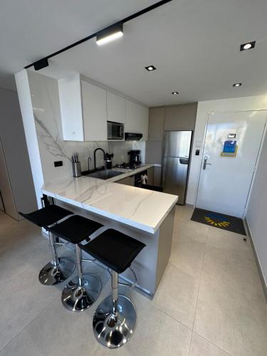Apartamento Lecheria 2 Hab 2 Banos Terraza Planta Electrica - De Lujo in Puerto La Cruz