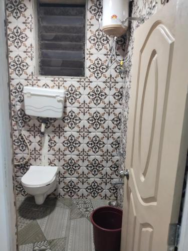 Vijay Cozy Corner Hostel in Sonari