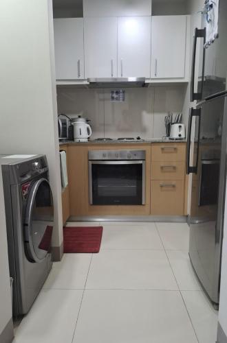 1BR at the FORT BGC near Malls, Restaurants & Shops, Manila