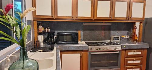 Prana Lodge in Taravao