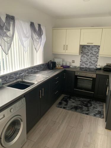 廚房, 169 Benbradagh View in 鄧吉文