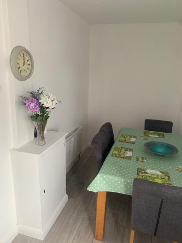 設施, 169 Benbradagh View in 鄧吉文