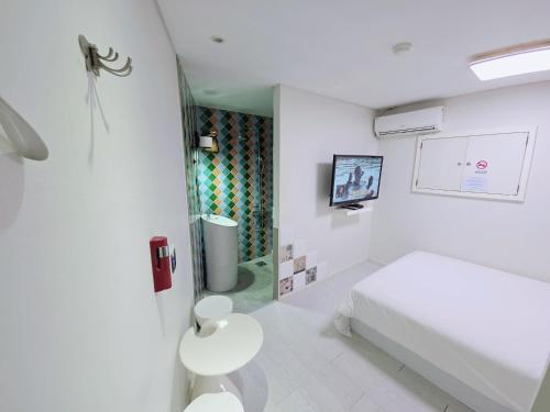 서울 나비 모텔 (Navi Hotel) 호텔 수영장