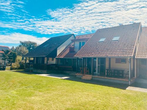 A szálláshely kívülről, Rose Lakeside Apartman in Balatonberény