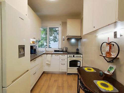 Dimelli's Home in Athens - Comfort & Style Stay, Ateny (zdjęcie 8)