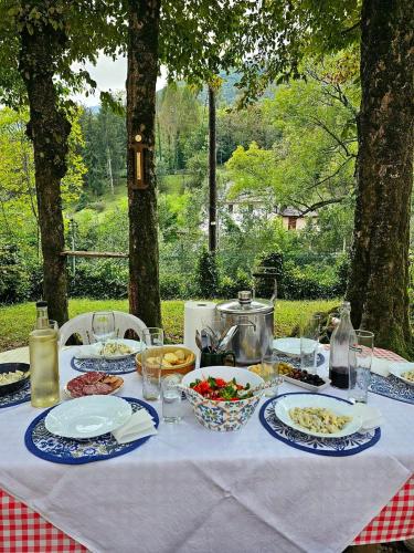 Rustico Leonardo - la dolce vita italiana in Sant'Omobono Terme