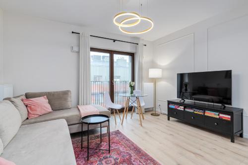 Perfect Location - Modern Riverside Apartment, Warsaw