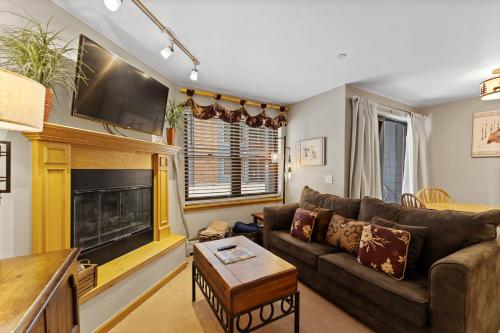 River Mountain Lodge #113W by Summit County Mountain Retreats in Breckenridge, USA