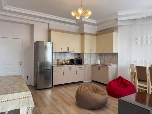Coastal 2 Bedrooms, 2 Balcones, AC, Wi-Fi, Sumgait Boulevard Park in Sumgait
