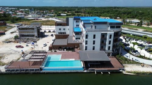 Πισίνα, Grand Resort & Residences in Μπελίζε Σίτι