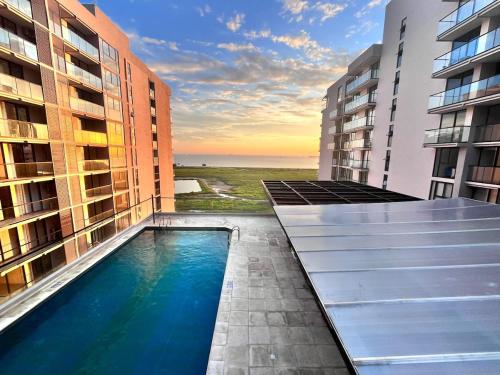 Apartamento junto a la playa y con vista al mar