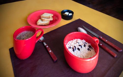 Ēdiens un dzērieni, La Chuklla, alojamiento cerca al lago in Almafuerte