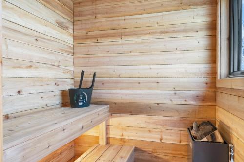 Private Sauna and Beach Lake Norden Cabin in Arlington