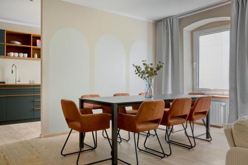 nestup - Zentrales 120 qm Design-Loft mit Balkon