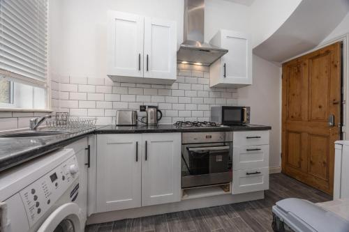 Cosy Leeds Home Ideal For Long Stays & Contractors in Bramley