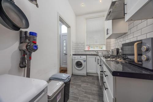 Cosy Leeds Home Ideal For Long Stays & Contractors in Bramley