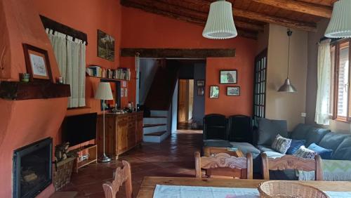 Casa Rural El Riandero in Linares De La Sierra