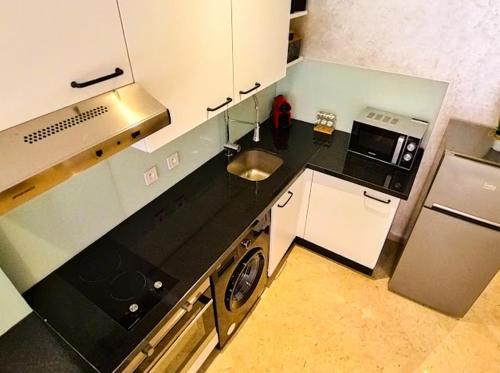 Cozy apartment in Marrakech Guéliz (Cozy apartment in Marrakech Gueliz) in 塔利歐尼