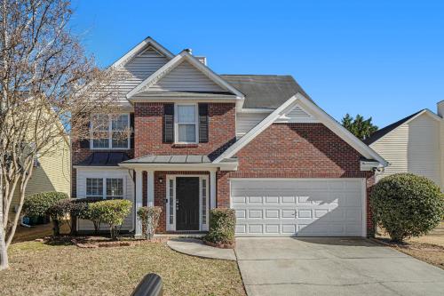Cozy home in Austell