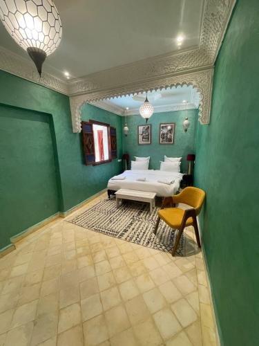 Riad Naffar - image 11