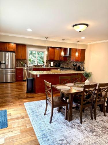 The Mossy Nook A Cozy Escape in the Woods! in อิสสาควาห์ (WA)