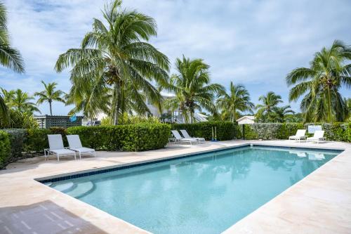 Buttonwood Reserve Main Lodge home in James Pt