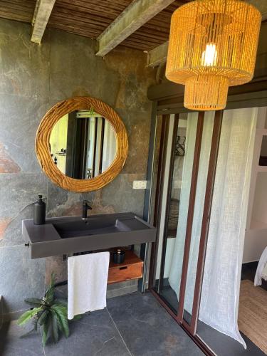 Love and spa by O'Kalm in Mare Gaillard