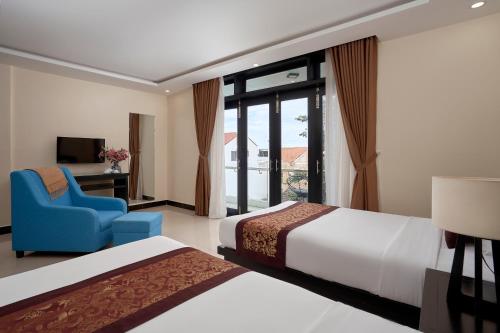 Double or twin room, deluxe, balcony