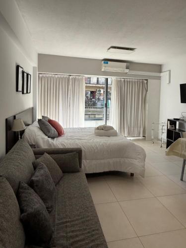 Spectacular Coby Home Bright Studio - image 4