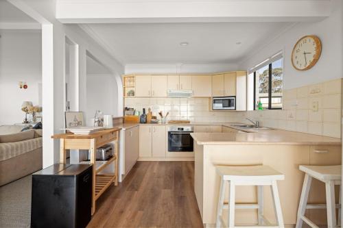 Casa Blanca Ventnor Beach in Ventnor