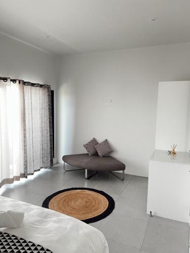 NEW Coral Bay 2Bdrm Apartment - Wailoaloa Palm Beach Estate - image 2