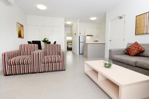 Middlemount Oaks Middlemount Suites 4-Star Hotel suite