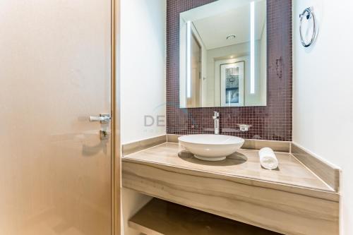 Prime Business Bay Stay, Near Dubai Mall And Burj Khalifa with Easy Metro Access, Damac Towers by Paramount B, Business Bay by Deluxe Holiday Homes, Dubaï (photo 7)