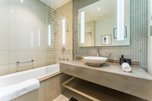 Prime Business Bay Stay, Near Dubai Mall And Burj Khalifa with Easy Metro Access, Damac Towers by Paramount B, Business Bay by Deluxe Holiday Homes, Dubaï (photo 8)