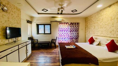 hotel silver - Wadgaon