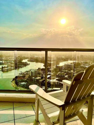Luxury Level 36 Apartment Surfers Paradise