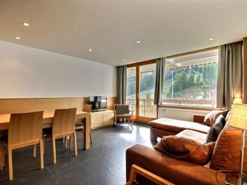 Bel appartement rénové avec terrasse, au pied des pistes - FR-1-455-43