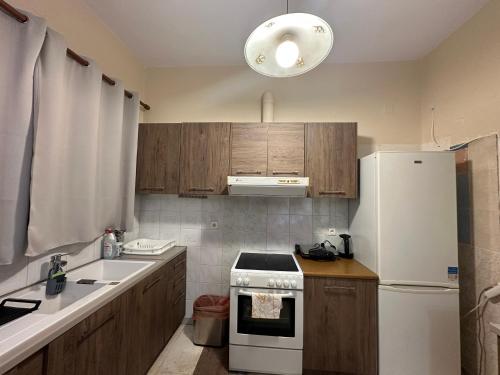 Theoni Garden House in Kyparissos