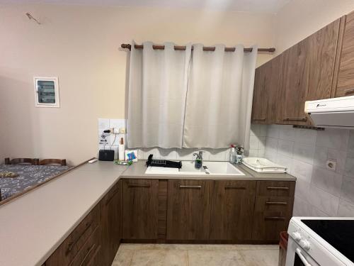 Theoni Garden House in Kyparissos