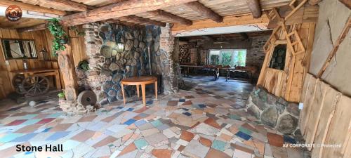 Iekārtas, Vilimu Sodyba - Stone Hall in Gataučiai