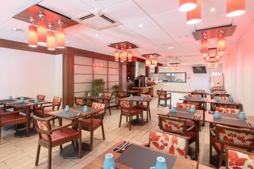 อาหารและเครื่องดื่ม, เรซิดโฮเต็ล ตูลุส ซองทร์ (Residhotel Toulouse Centre) near มหาวิหารแซ็งแซร์แน็ง