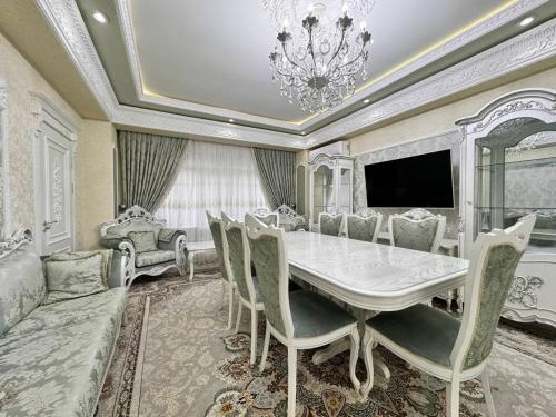 Park Azure Deluxe Apartment