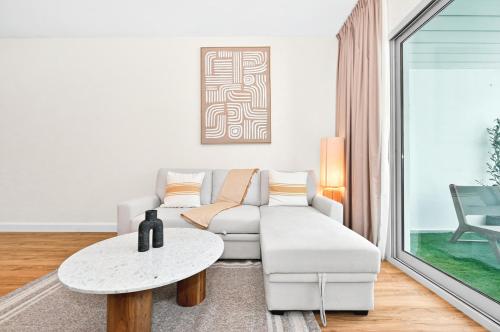 Luxury 2BR Marina View-walking distance to JBR beach, marina mall & metro, Dubaj (zdjęcie 3)