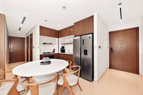 Beachfront Luxury 2BR with Breathtaking Views, Dubaï (photo 6)